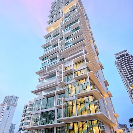 Sunrise Gurney Premium Executive City/Seafront Suite - Penang 조지타운 외부 사진