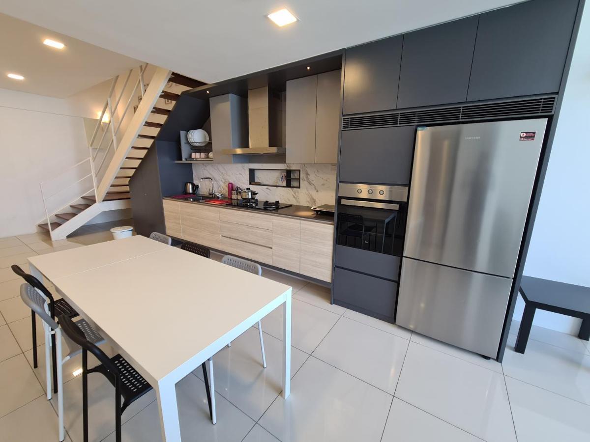 Sunrise Gurney Premium Executive City/Seafront Suite - Penang 조지타운 외부 사진