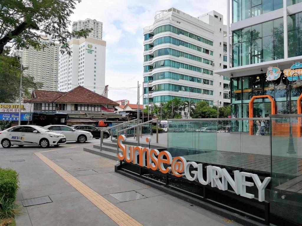 Sunrise Gurney Premium Executive City/Seafront Suite - Penang 조지타운 외부 사진