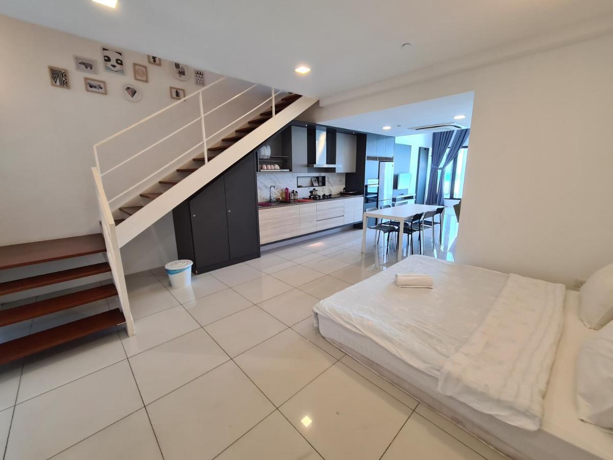 Sunrise Gurney Premium Executive City/Seafront Suite - Penang 조지타운 외부 사진