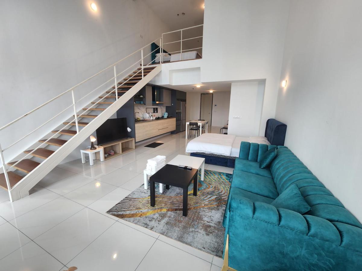 Sunrise Gurney Premium Executive City/Seafront Suite - Penang 조지타운 외부 사진