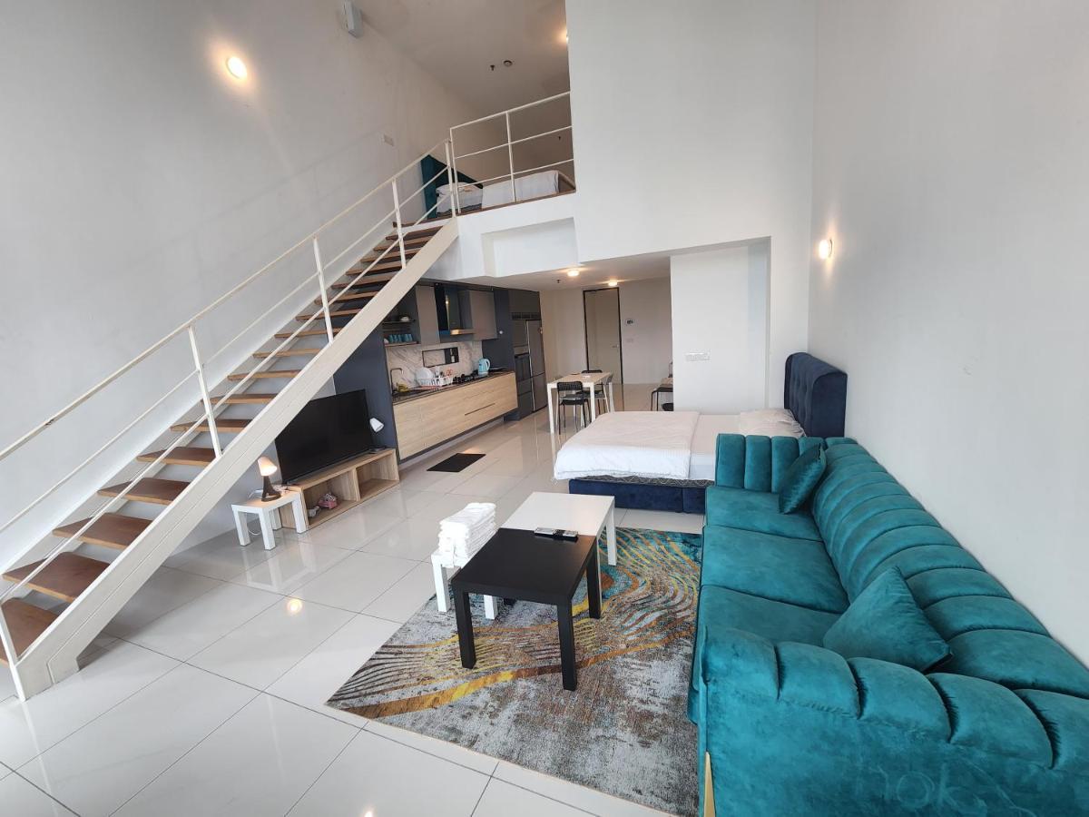 Sunrise Gurney Premium Executive City/Seafront Suite - Penang 조지타운 외부 사진
